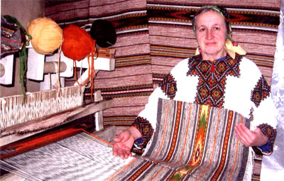 Ukrainian Hutsul Rug Maker with Loom